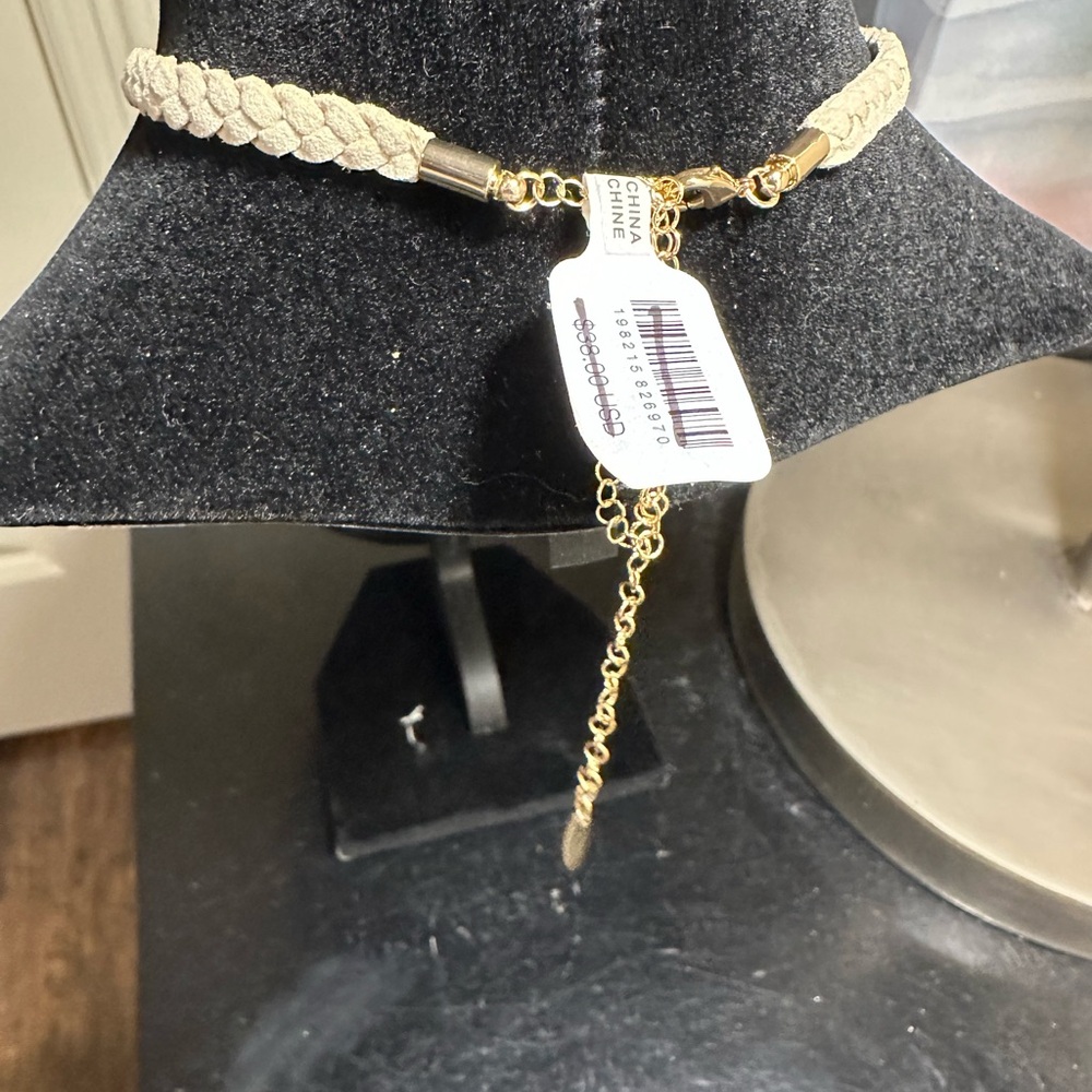 Free People Sara Shell Choker in Tan and Gold NWT - Picture 5 of 5